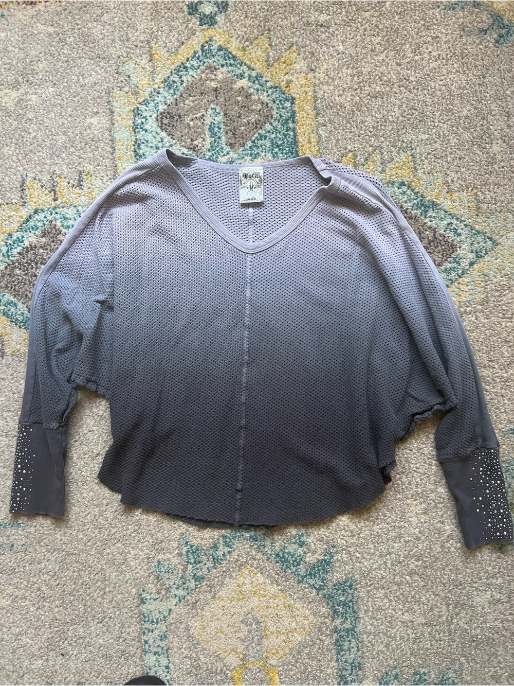 Vocal Light Gray to Dark Gray Ombre V-Neck Thermal/Sweater Pullover